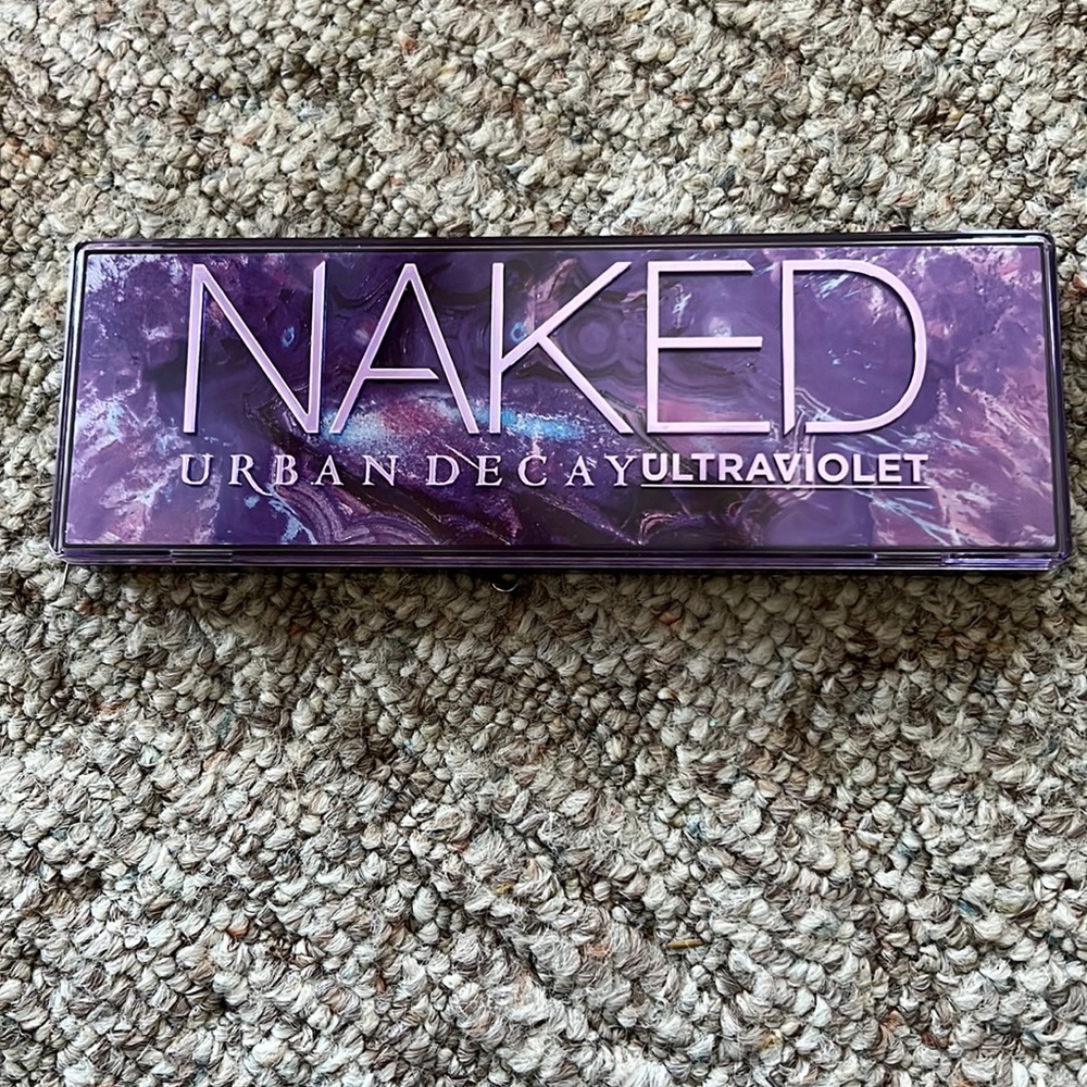 Urban Decay Named Ultra Violet eyeshadow palette
